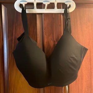 Nike Dri-Fit training sports bra, Size 2X, brand new!